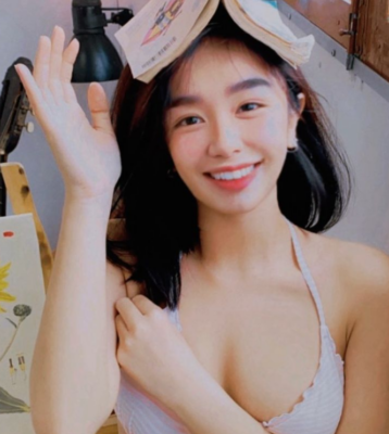 MMlive - Trần Minh Thiên Di sexy vòng một căng tràn , quái vật 3 đầu 6 hinh-anh-sexy-vong-1- cang-tron thien-di