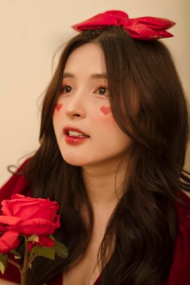Cùng MMlive Ngắm nhìn những bức ảnh đón Noel siêu dễ thương của hot girl 9x Thảo Nari 5 Cô nàng mang vẻ đẹp thơ mộng