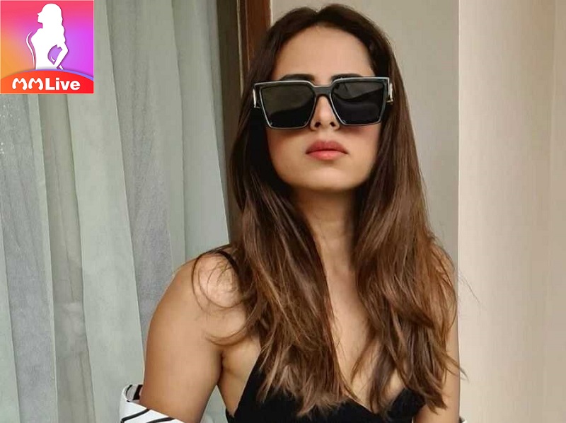 Top 5 nữ diễn viên Punjabi nóng bỏng nhất năm trên MMLive 4 Sargun Mehta